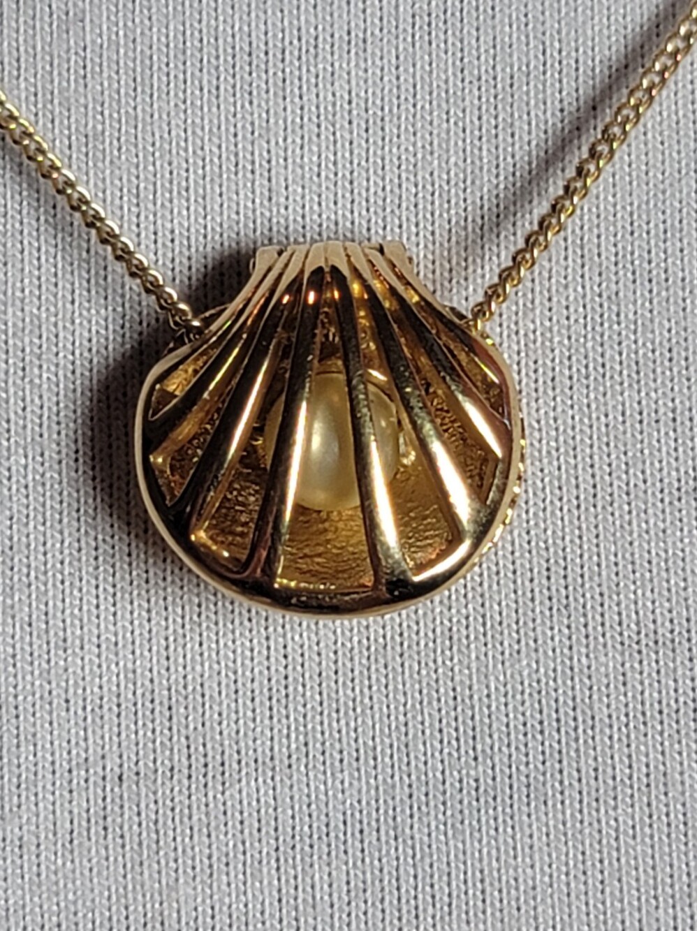Avon 1970s Shell & Pearl Locket Necklace Gold Tone, Vintage Estate